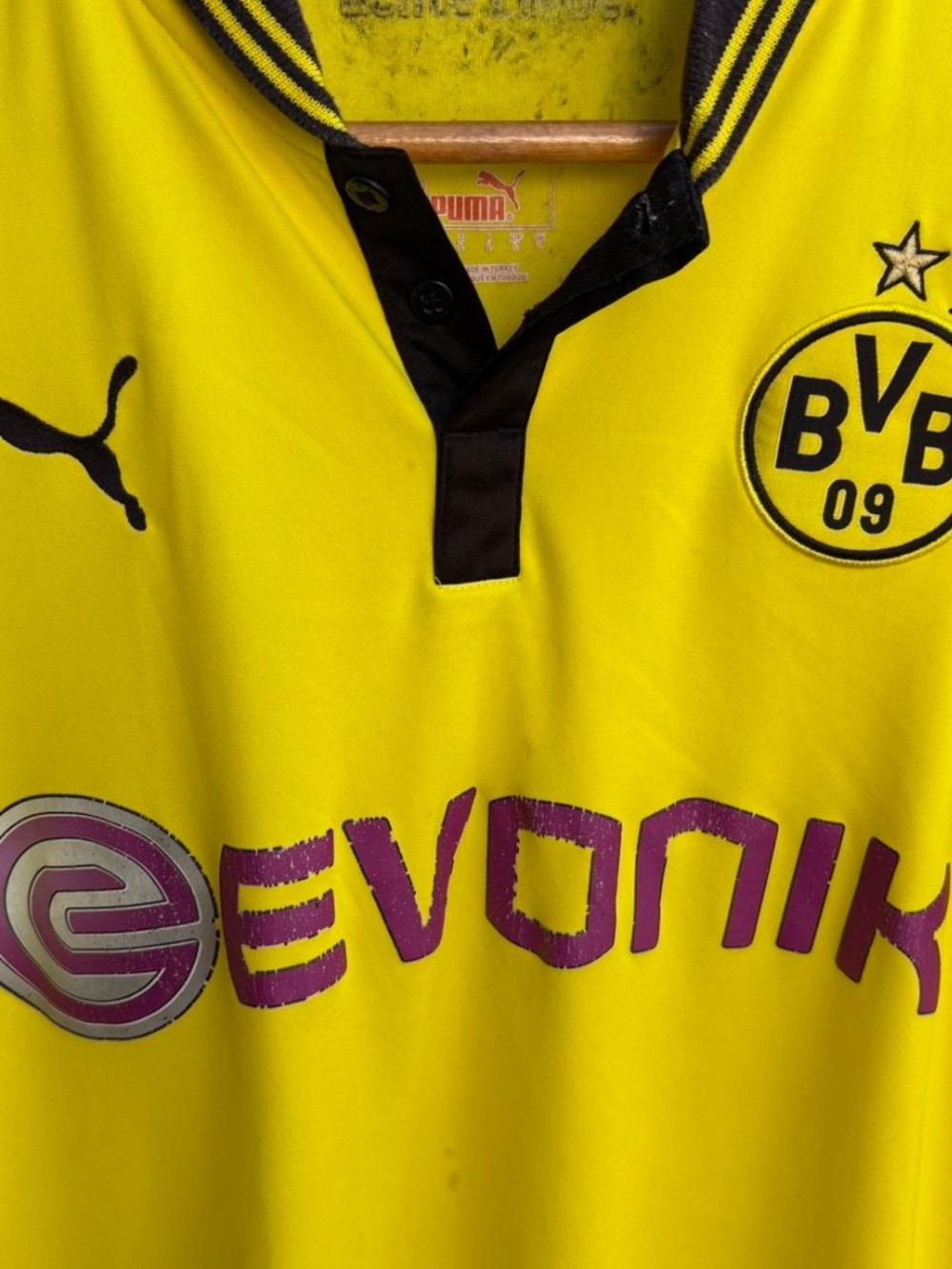 Vintage style Puma BVB Polo Men’s Yellow German Football Soccer Jersey L - Picture 3 of 5